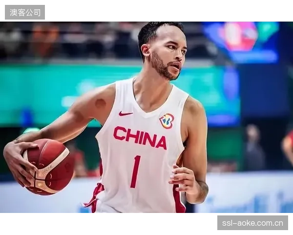 李凯尔在防守端展现了独特的球商，他的多功能性为森林狼提供了战术调整空间。